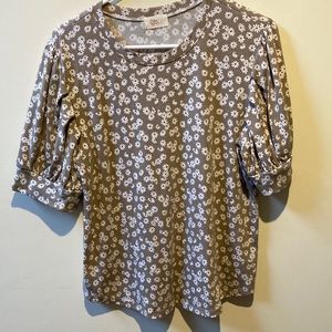 Grey daisy blouse